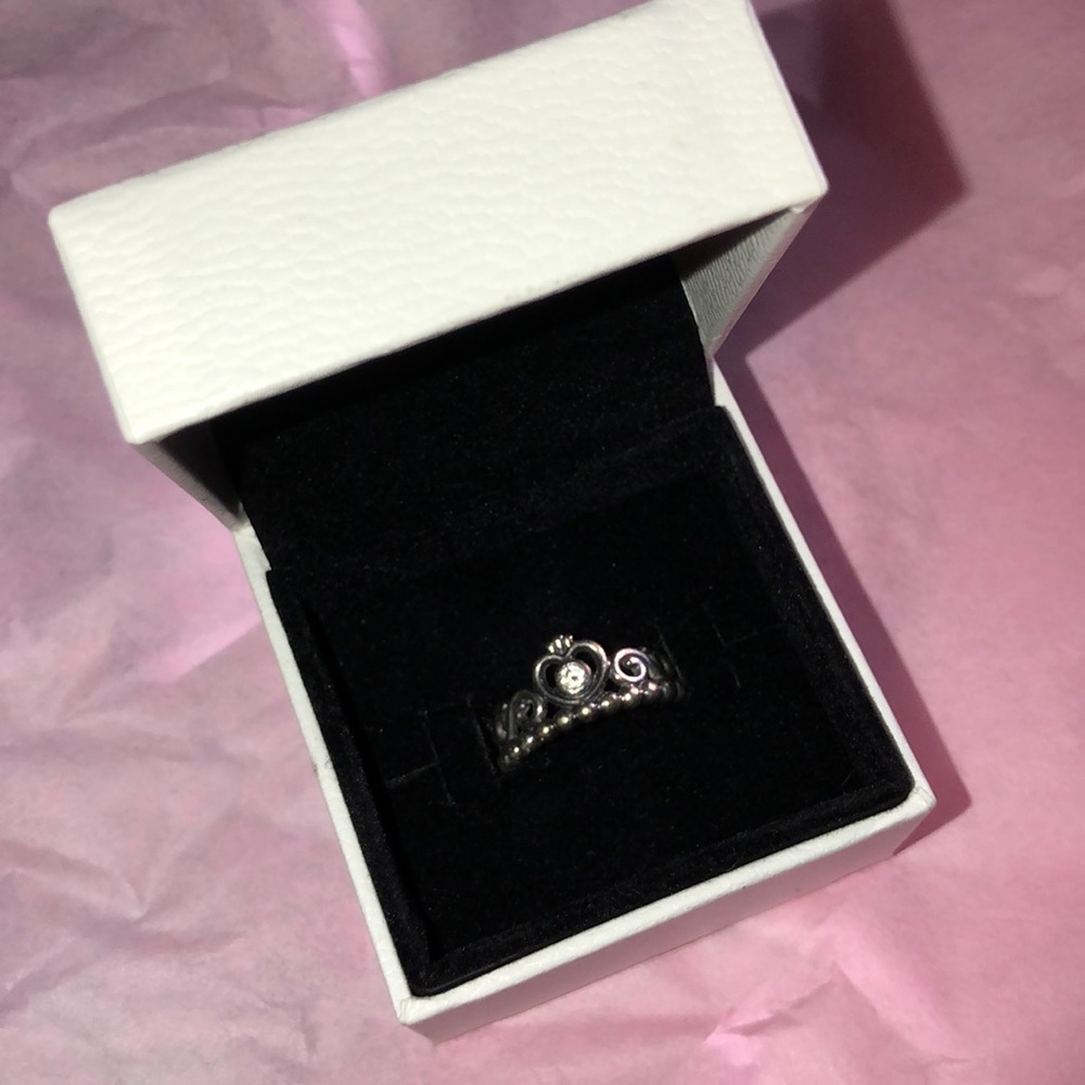 Pandora ring